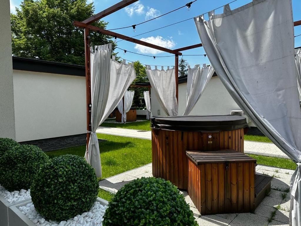 Wrzos Resort & Wellness **** Domki Caloroczne Wegierska Gorka Bagian luar foto