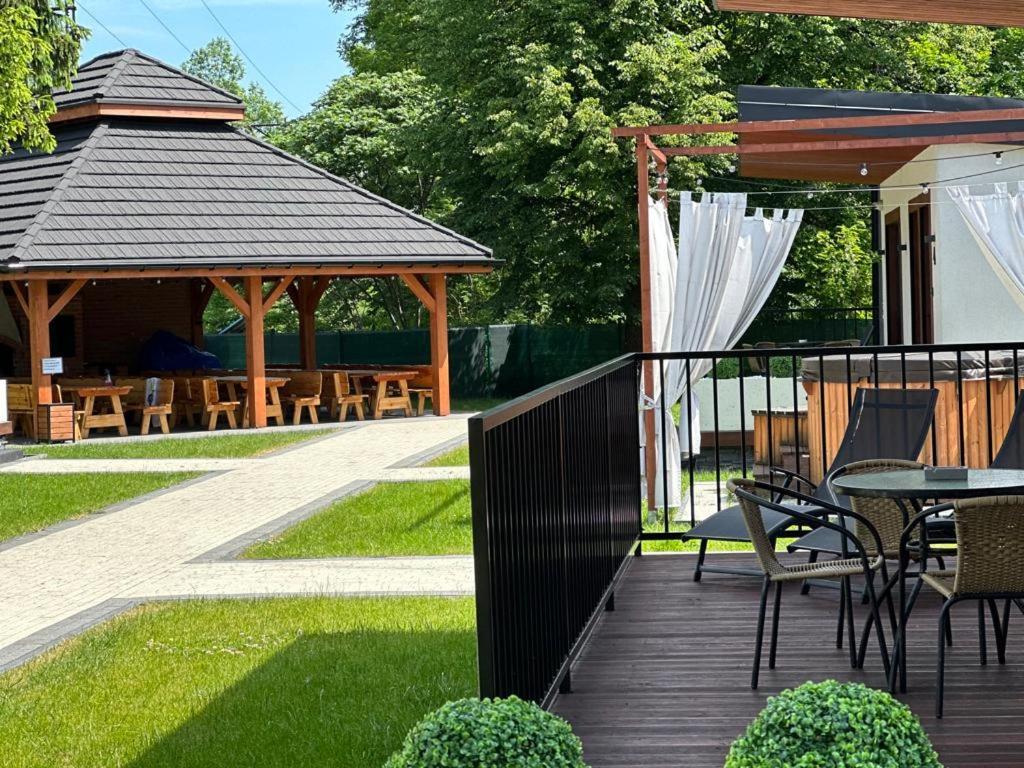 Wrzos Resort & Wellness **** Domki Caloroczne Wegierska Gorka Bagian luar foto
