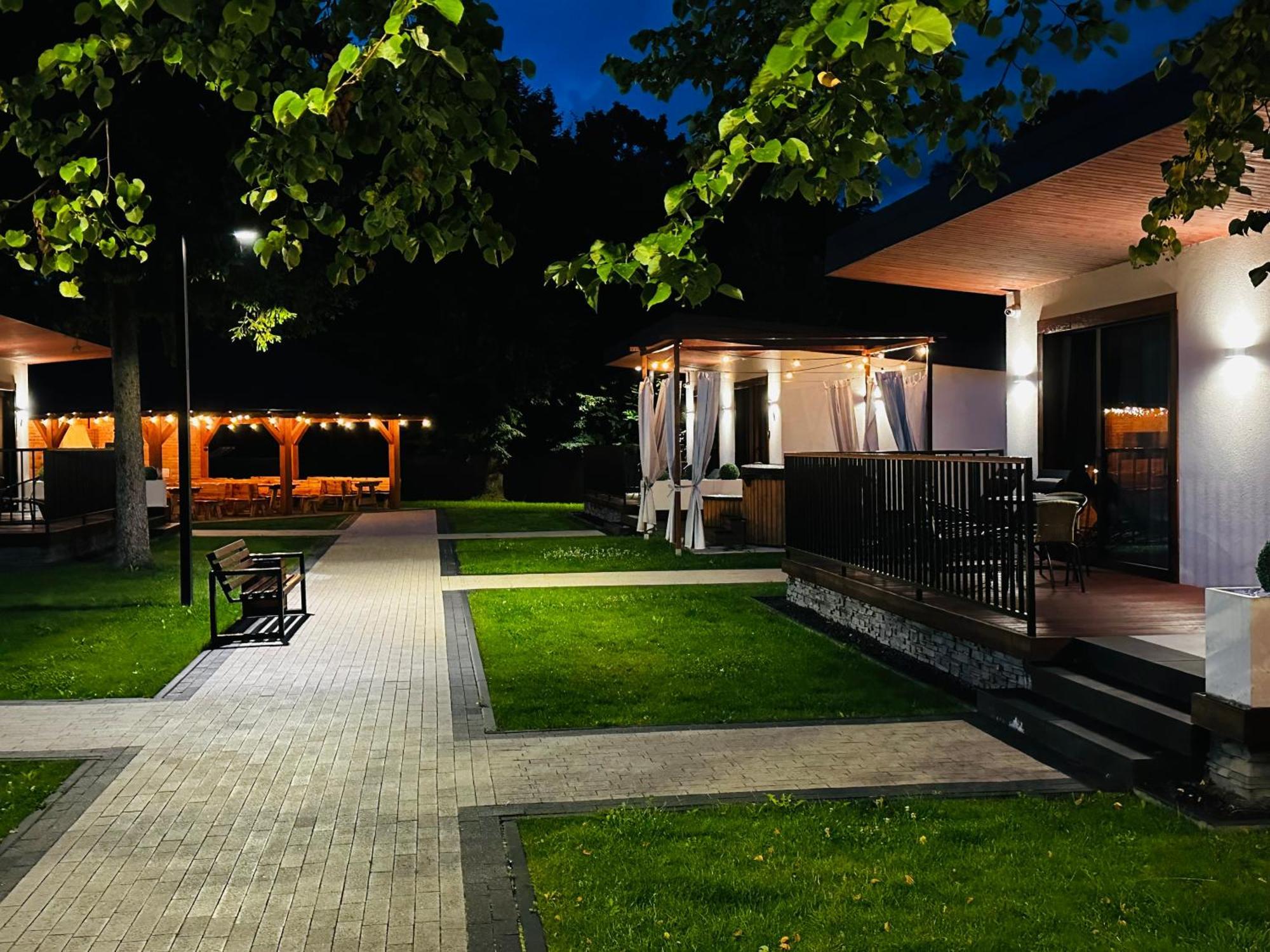 Wrzos Resort & Wellness **** Domki Caloroczne Wegierska Gorka Bagian luar foto