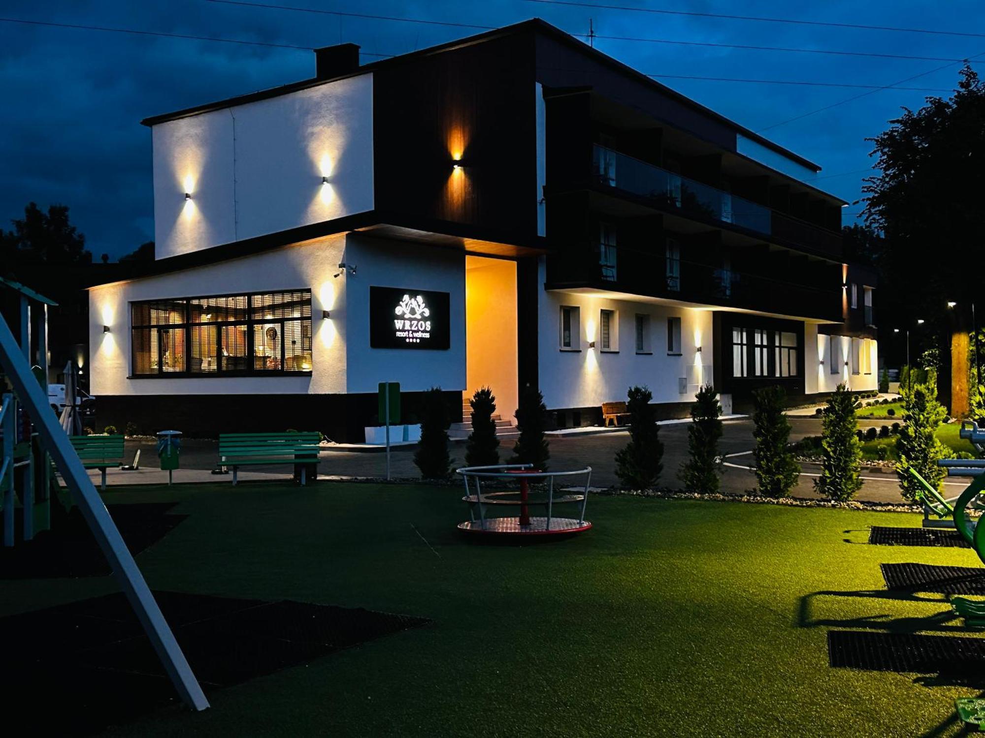 Wrzos Resort & Wellness **** Domki Caloroczne Wegierska Gorka Bagian luar foto